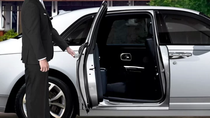 تاكسي المطار